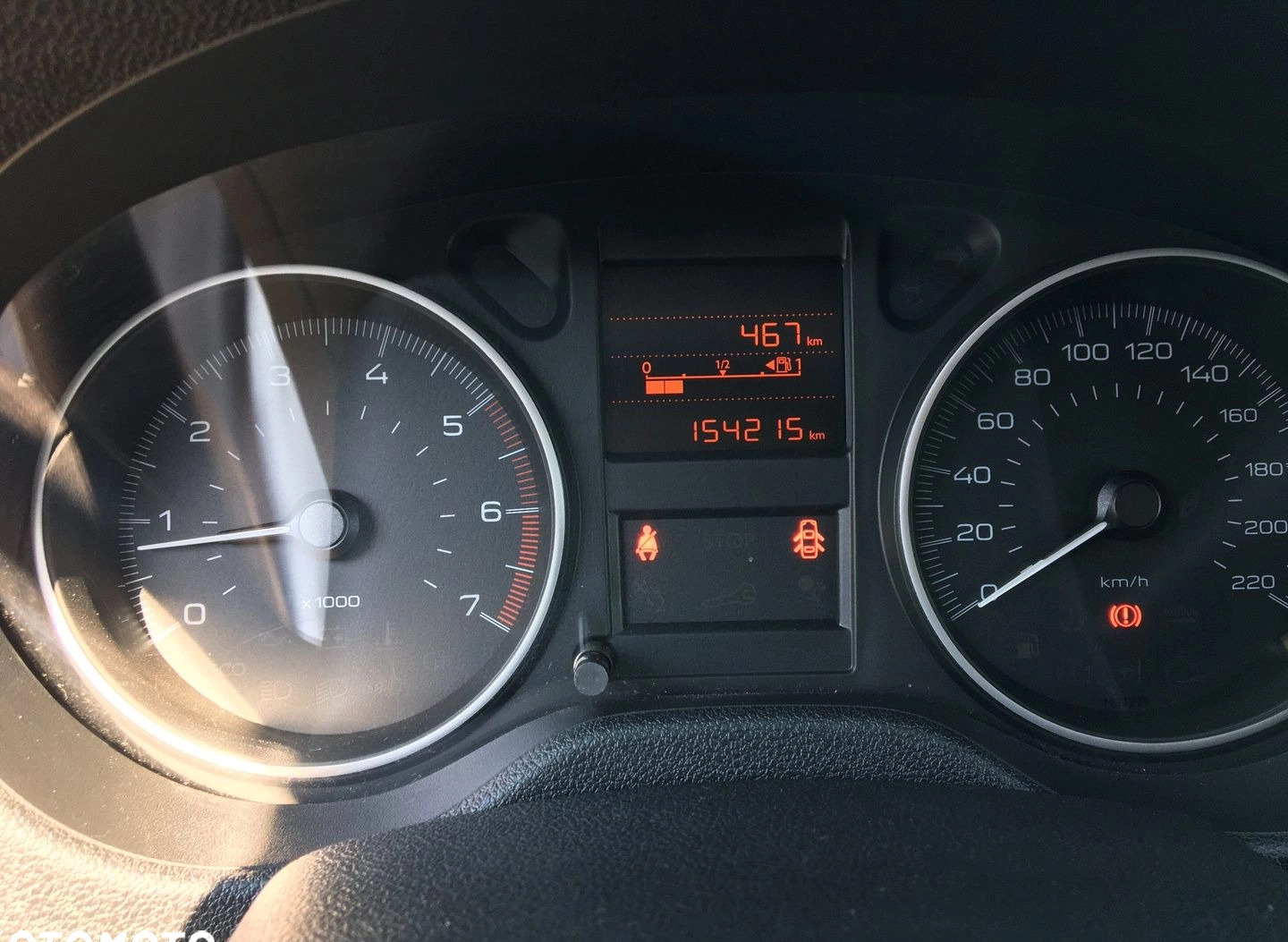 Peugeot 301 cena 33900 przebieg: 154215, rok produkcji 2018 z Gdańsk małe 46